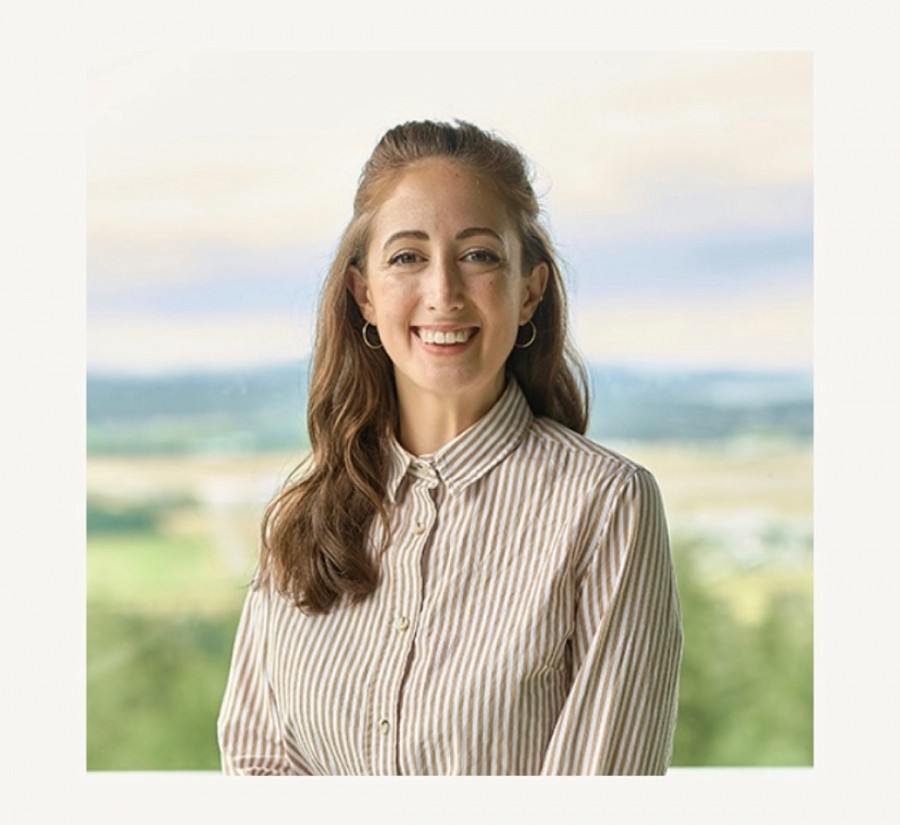 A compassionate and experienced psychiatric nurse and therapist specializing in mood disorders, PTSD, and addictions, Hayley stands ready to provide supportive and evidence-based care
